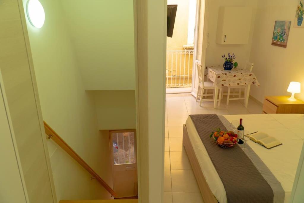 Casa Charm Rosaapartmentsortigia Сиракузы Экстерьер фото